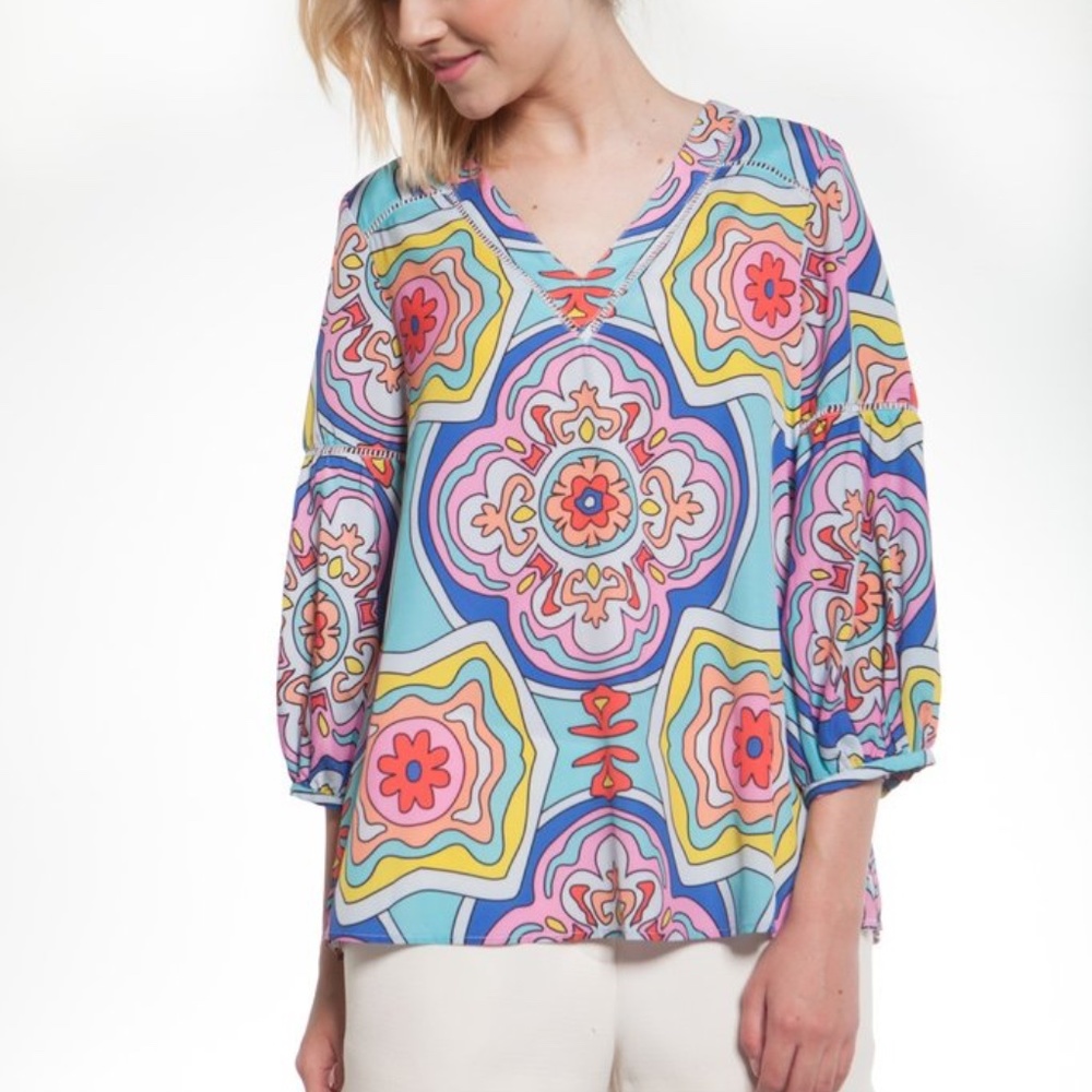 Crosby By Mollie Burch V-Neck Print Top Small